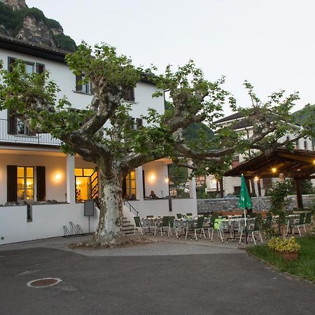 Locanda La Pignatta Arogno Eksteriør billede