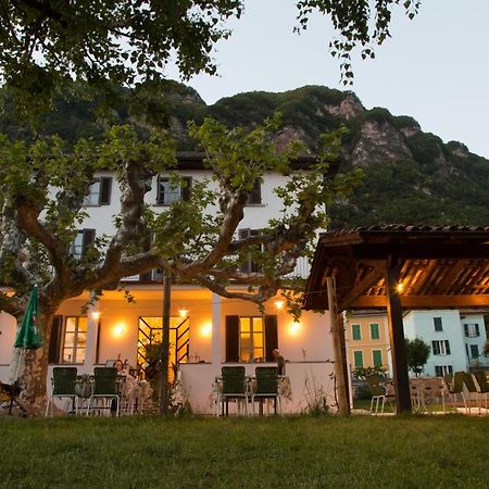 Locanda La Pignatta Arogno Eksteriør billede